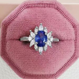 - 💙Royal Blue Cz Diamond Sunburst Ring